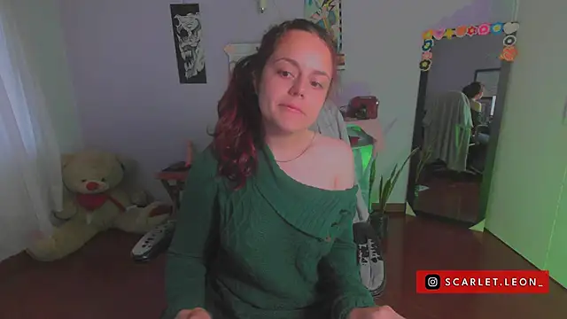 Scarletleon77 online show from March 7, 10:10 pm