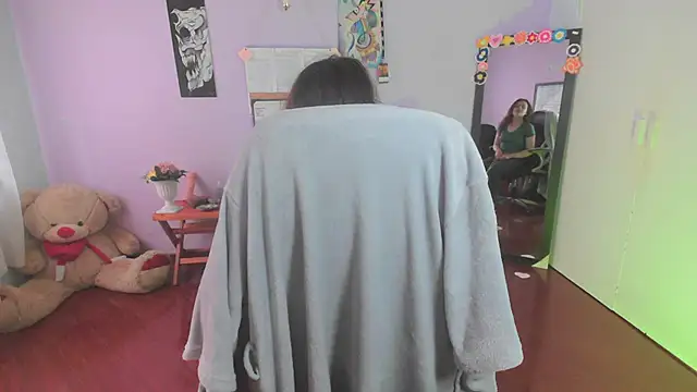 Scarletleon77 online show from March 10, 2:59 pm