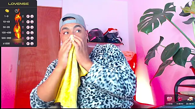 yosoy enzo2020 online show from December 29, 4:27 am