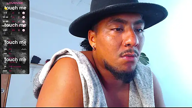 yosoy enzo2020 online show from February 28, 5:26 am