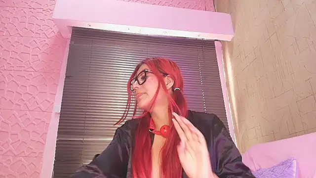 paulinasaeEnz online show from February 19, 6:43 pm