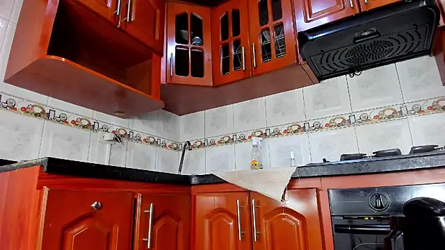 MelissaaCortes online show from February 13, 11:17 am