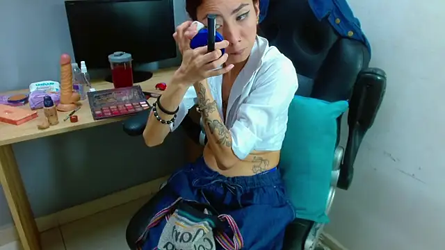 Erika Stevens online show from January 3, 7:39 pm