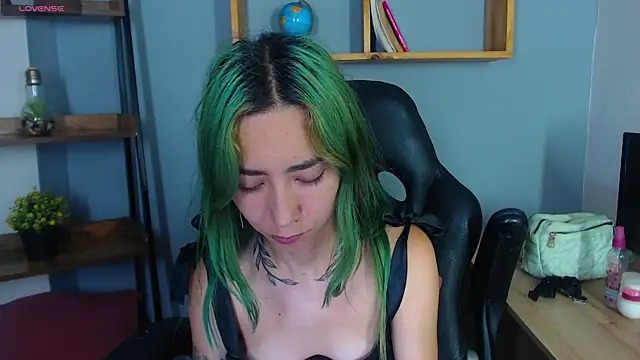 Erika Stevens online show from September 21, 12:01 am