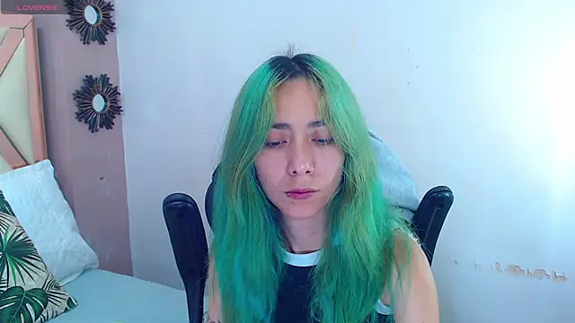 Erika Stevens online show from October 3, 8:28 pm