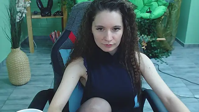 Miss Barbara  online show from February 25, 9:13 pm