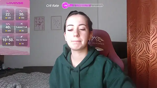 Snapshot of SweetieKendl chatting on February 12, 8:18 pm SweetieKendl online show from February 12, 8:18 pm