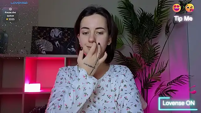 SweetieKendl online show from March 27, 10:42 pm