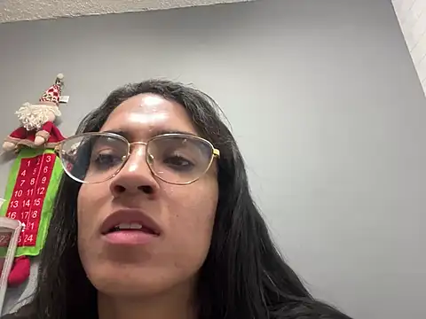 Snapshot of valentinabaez chatting on January 31, 3:22 pm valentinabaez online show from January 31, 3:22 pm