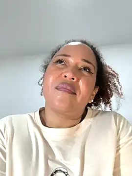 debboraWagner online show from March 12, 11:44 pm