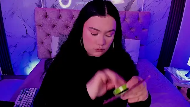 Abbyy Brooks online show from November 22, 11:42 am