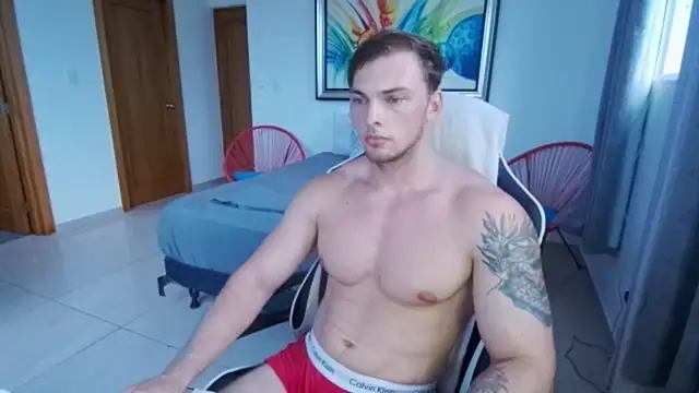 Snapshot of YourHotGreg chatting on October 4, 10:08 pm YourHotGreg online show from October 4, 10:08 pm