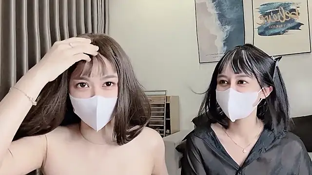 Mono-Stewardesss online show from October 11, 7:40 am