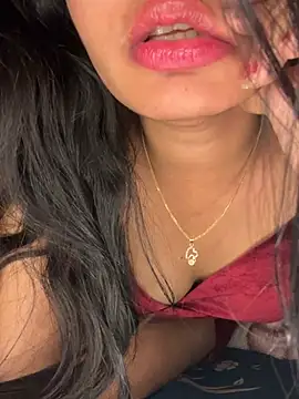 Snapshot of Sexy-Varsha chatting on February 6, 1:21 pm Sexy-Varsha online show from February 6, 1:21 pm