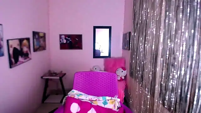 Cristal w online show from February 4, 3:57 pm