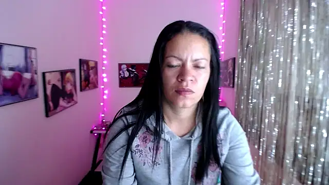 Cristal w online show from February 9, 3:34 pm