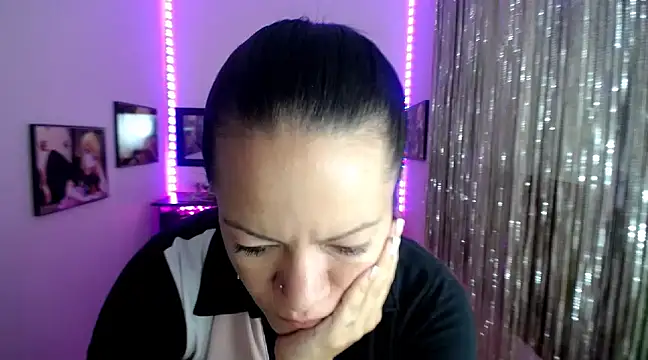 Cristal w online show from March 5, 12:44 pm