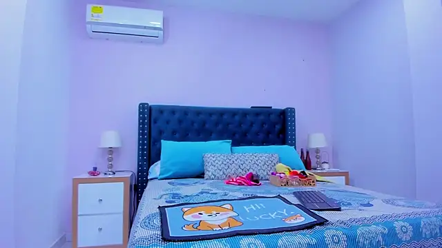 ClayrRosse online show from February 1, 3:18 pm