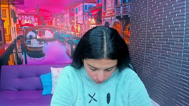 Snapshot of Small_naughty_ chatting on February 3, 1:38 pm Small naughty online show from February 3, 1:38 pm