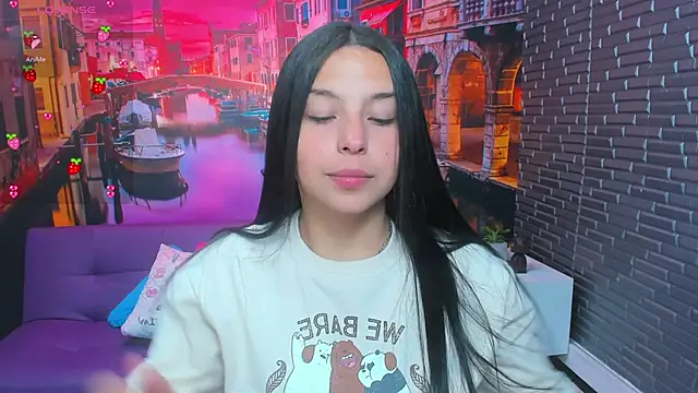 Snapshot of Small_naughty_ chatting on February 14, 1:41 pm Small naughty online show from February 14, 1:41 pm