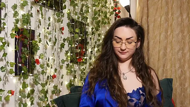 NaughtYHomemadE online show from March 4, 8:26 pm