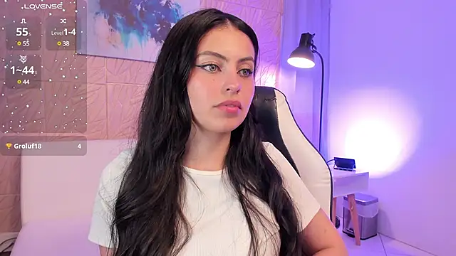 Snapshot of magic_fernanda chatting on January 30, 10:51 pm magic fernanda online show from January 30, 10:51 pm