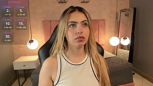 Snapshot of magic_fernanda chatting on September 11, 8:42 pm magic fernanda online show from September 11, 8:42 pm
