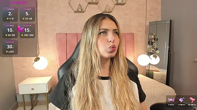 Snapshot of magic_fernanda chatting on September 23, 9:40 pm magic fernanda online show from September 23, 9:40 pm