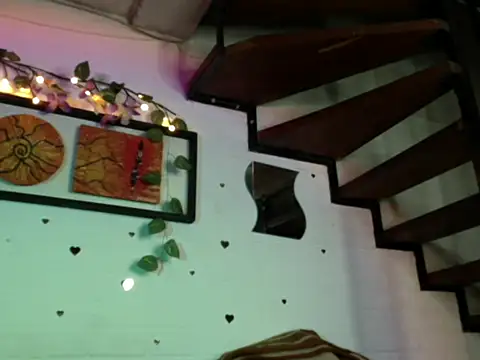 Snapshot of dreamgirl_sweet chatting on September 17, 4:25 am dreamgirl sweet online show from September 17, 4:25 am