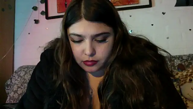 Snapshot of dreamgirl_sweet chatting on June 1, 3:52 am dreamgirl sweet online show from June 1, 3:52 am