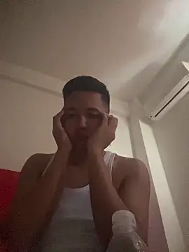 xgregor07 online show from December 18, 1:22 am