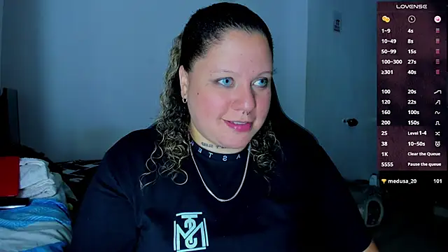 Snapshot of mariana_maze chatting on January 21, 7:26 am mariana maze online show from January 21, 7:26 am