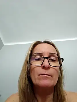 Snapshot of Steffi45 chatting on January 16, 11:14 am Steffi45 online show from January 16, 11:14 am