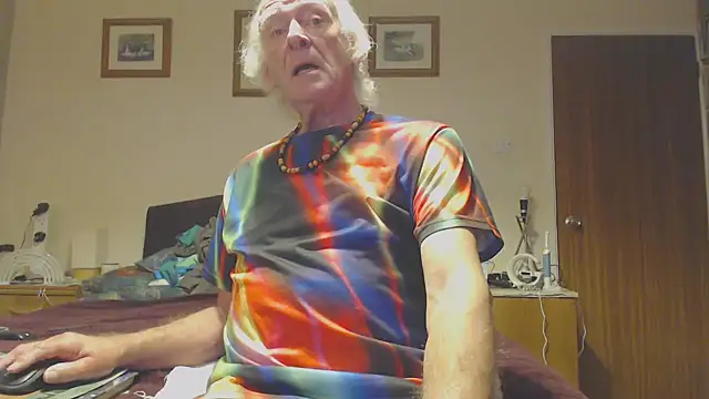 WaverlyKernow online show from December 23, 8:22 am