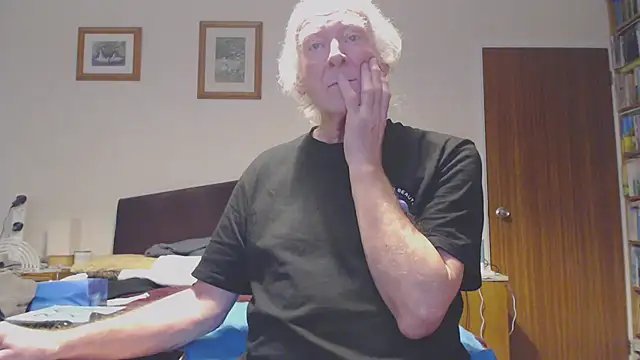 WaverlyKernow online show from January 10, 11:11 am