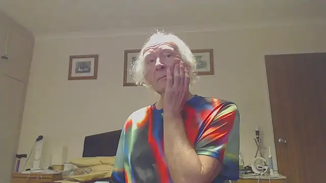 WaverlyKernow online show from February 5, 3:20 pm