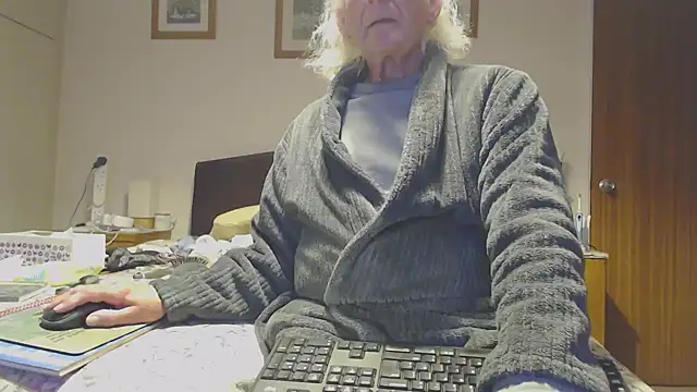 WaverlyKernow online show from September 16, 6:53 pm