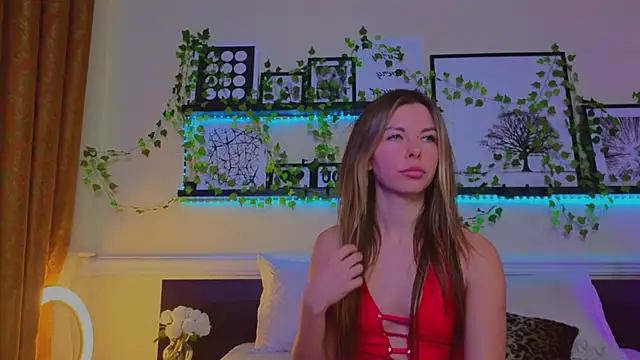 Real Tini online show from January 13, 1:49 pm