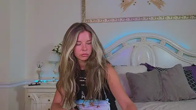 Real Tini online show from September 9, 11:43 am