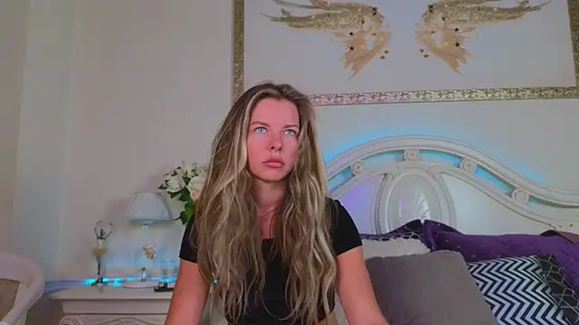 Real Tini online show from September 15, 11:43 am