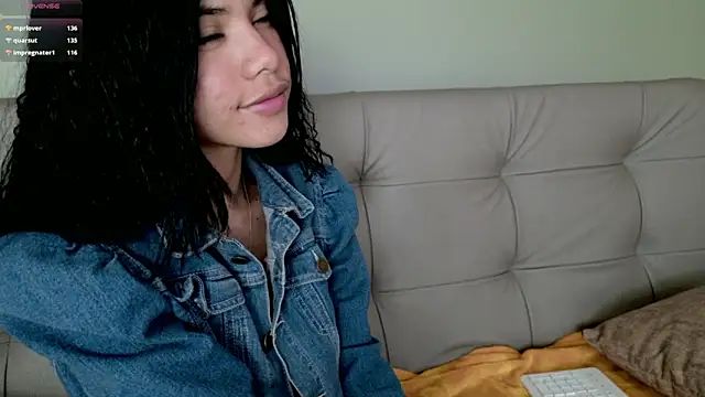 were-Naughty online show from February 6, 8:13 pm