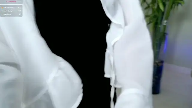 were-Naughty online show from February 7, 11:45 pm