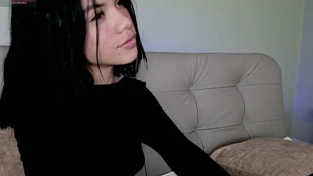 were-Naughty online show from February 8, 4:25 pm