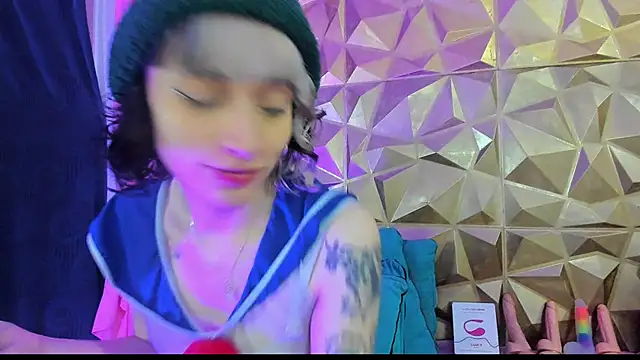 Snapshot of neeko_princes chatting on December 19, 12:12 pm neeko princes online show from December 19, 12:12 pm