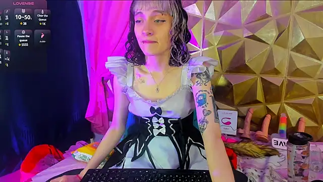 Snapshot of neeko_princes chatting on March 18, 12:03 pm neeko princes online show from March 18, 12:03 pm