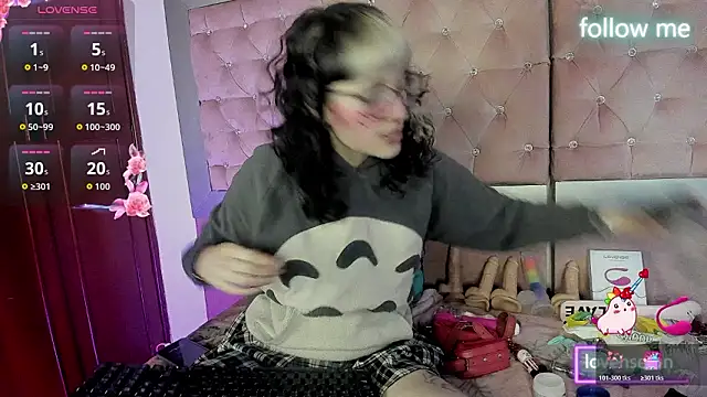 neeko princes online show from March 19, 12:20 pm