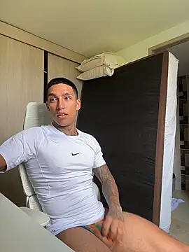 sendfer online show from February 13, 7:10 pm