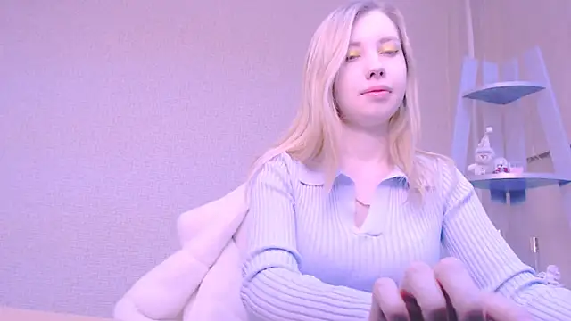 Snapshot of AliceFire_ chatting on February 1, 7:05 am AliceFire online show from February 1, 7:05 am