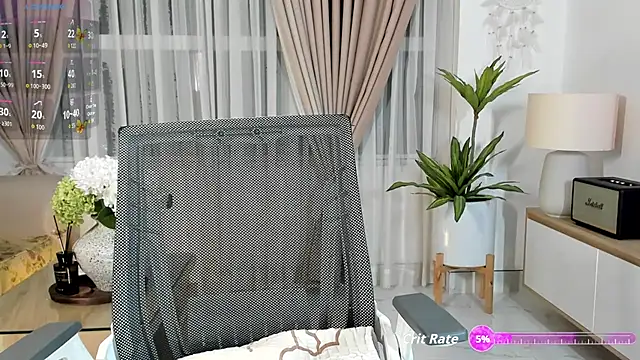  Joliie  online show from June 26, 3:38 pm