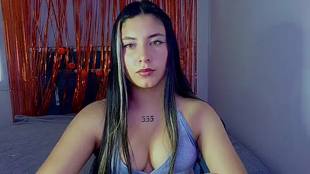 Lia 14  online show from November 20, 5:45 pm